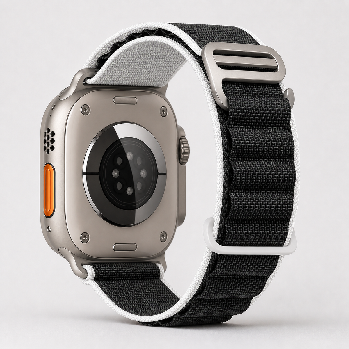VYURE ALPINE LOOP — Blanco y negro